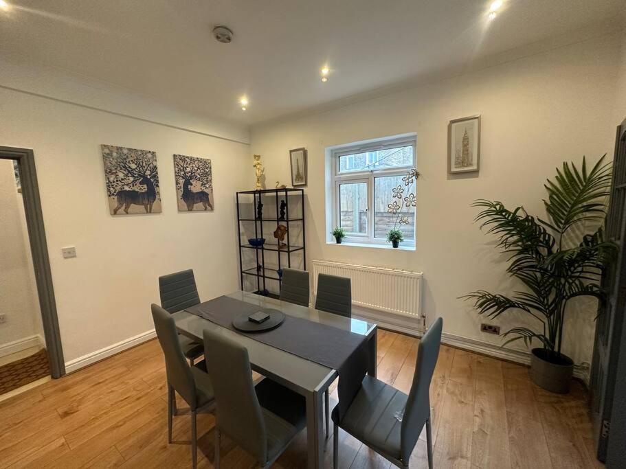 5 Bedroom House Se6 Londres Exterior foto