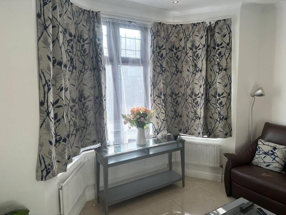 5 Bedroom House Se6 Londres Exterior foto